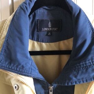London Fog - vintage spring jacket. Butter yellow + navy blue. Windbreaker.